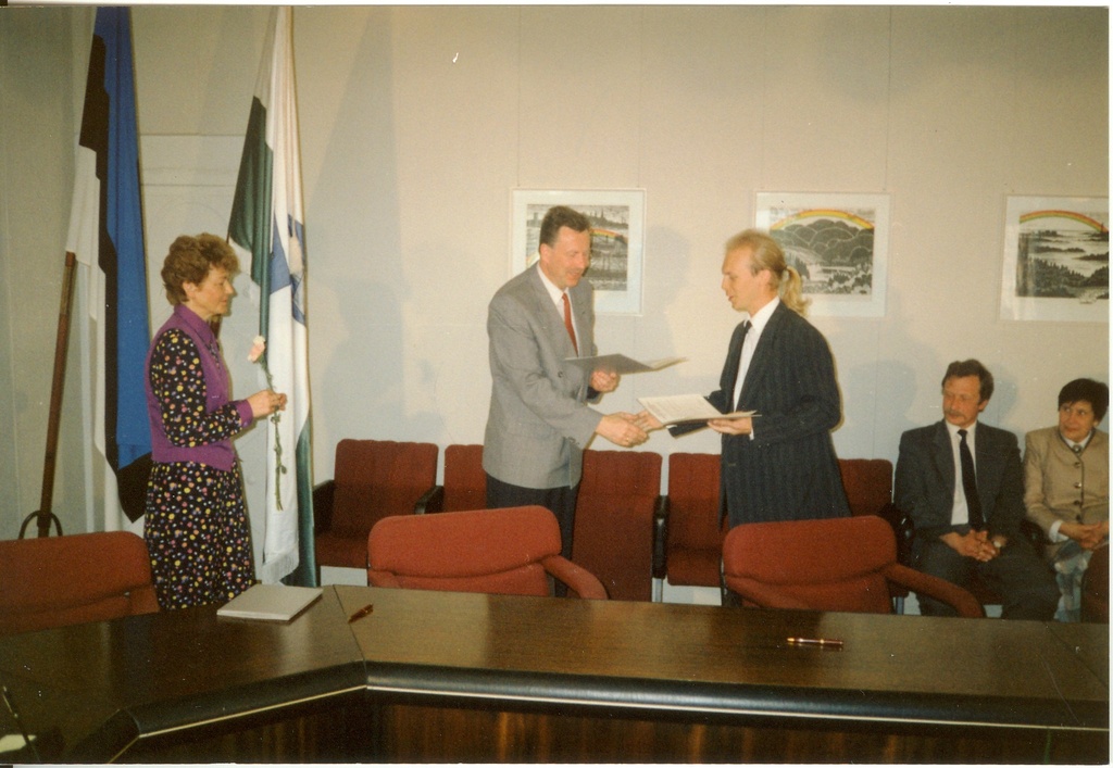 foto, Järvamaa Kultuurifondi asutamine 1993.a.