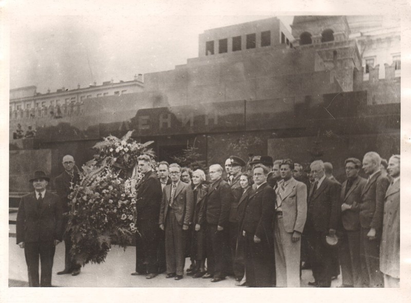 foto, Lenini mausoleumi ees 1940