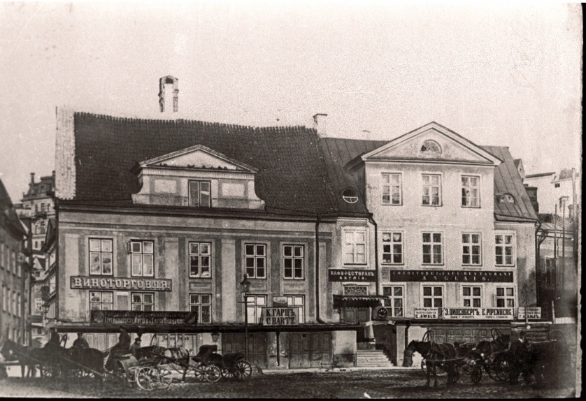Tallinn, Rüütli tänav 8, 10 ja 12 fassaadid.