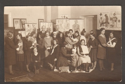 foto, Samariitlaste kursused Paide Ühisgümnaasiumis 1930-ndad  duplicate photo