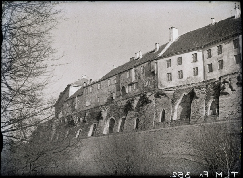 Tallinn, vaade Toompeale lääne poolt.