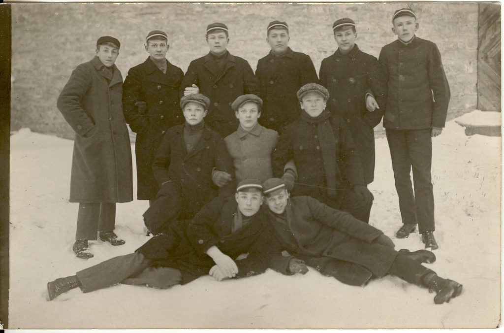 foto, Paide Ühisgümnaasiumi poisid  1925-26.a.