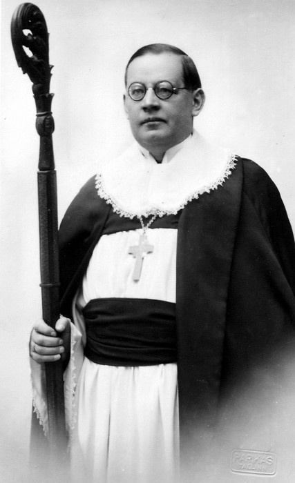 Portreefoto. Piiskop Hugo Bernhard Rahamägi