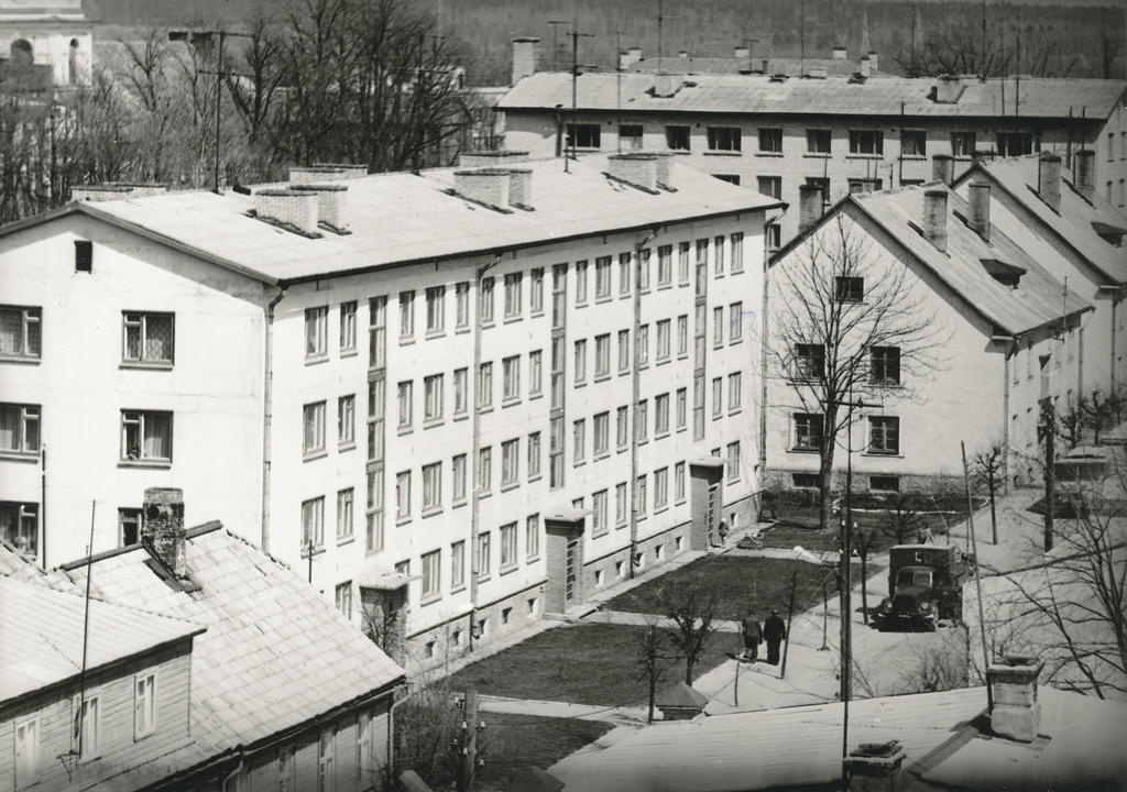 Photo.võru view. Tartu Street houses and houses at the corner of Lenin Street in 1975.