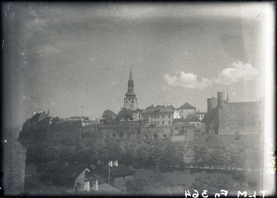 Tallinn, Toompea, vaade lääne poolt, keskel Toomkirik.  duplicate photo
