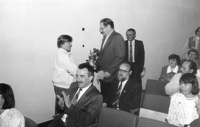 HKM-i 25.aastapäeva konverents 23.mail 1992.a. Tuuru saalis. Õnnitlemised  similar photo