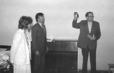 HKM-i 25.aastapäeva konverents 23.mail 1992.a. Tuuru saalis. Õnnitlemised  similar photo