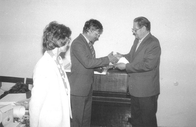 HKM-i 25.aastapäeva konverents 23.mail 1992.a. Tuuru saalis. Õnnitlemised  similar photo