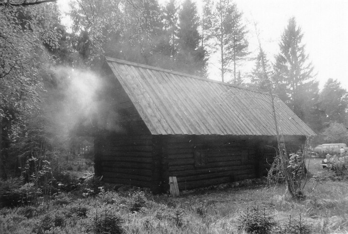 Vabaõhupäev Malvastes Mihkli talukompleksis 24.mail 1992.a. Suitsusaun