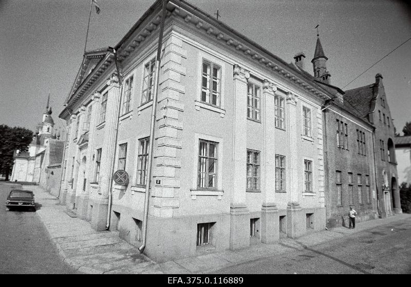 Vaade Pärnu Linna RSN Täitevkomitee hoonele.