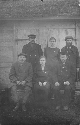 Emmaste vallavalitsuse töötajad  duplicate photo