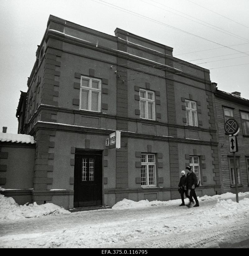 Pärnu kunstisalongi hoone välisvaade.