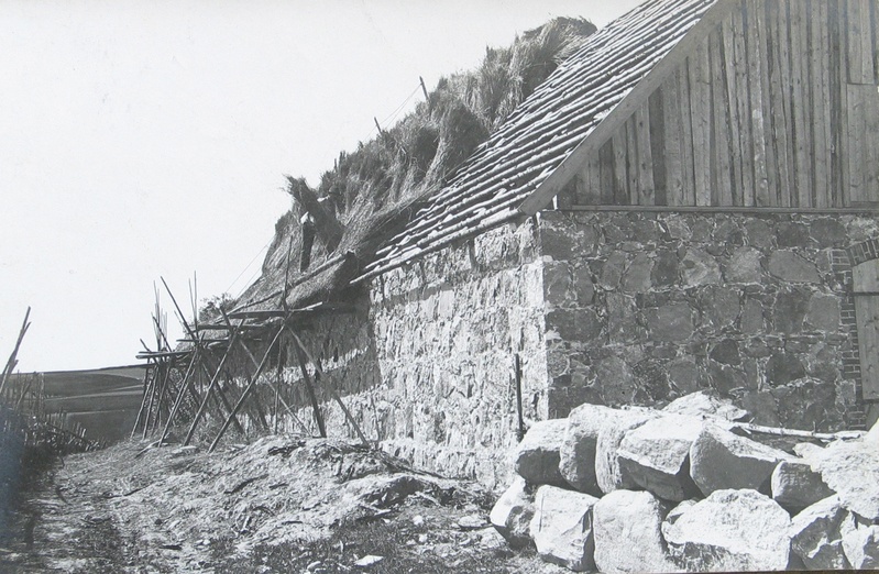 Õlgkatuse tegemine Rohkuse külas