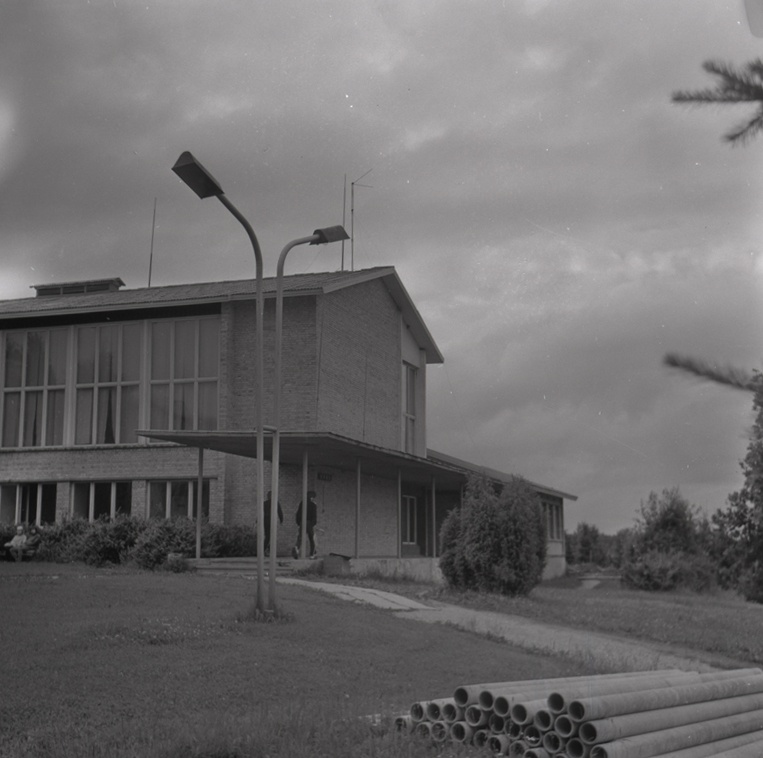 Kääriku sports base, 17 views of the buildings. Architects Uno Tölpus, Peeter Tarvas