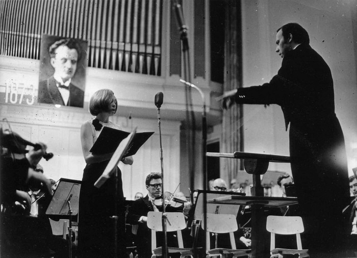 R.Tobiase mälestuskontserdil "Estonia" kontserdisaalis 29.mail 1973.a. Ballaadi "Sest Ilmaneitsist ilusast" esitus.