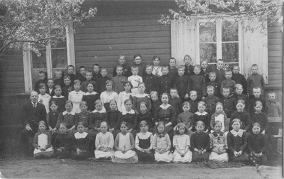 Mänspe koolipere 1912. aastal  duplicate photo