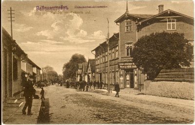 Tallinn Street  duplicate photo