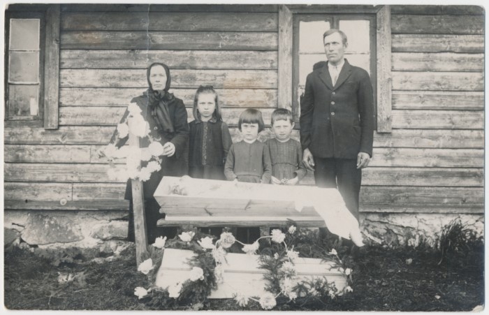 Foto Olga Pomerantsi matused