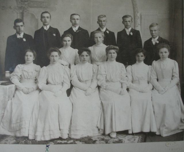 foto grupipildil Irene Gabriele Limberg 1910-ndad
