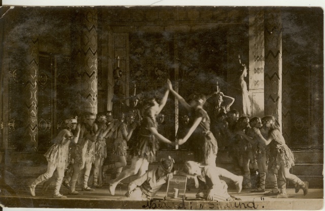 foto stseen näidendist Sinilind 1922