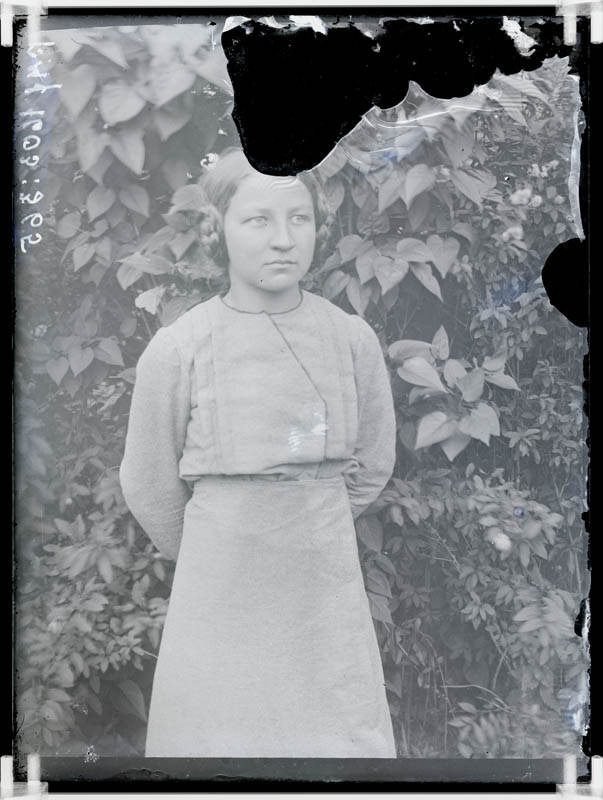 klaasnegatiiv, Helmi Tohvelmann 1920.a.