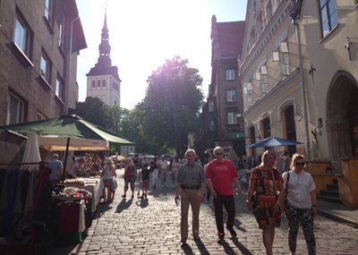 Tallinn, Kuninga tänav, vaade Niguliste tänava poole. rephoto