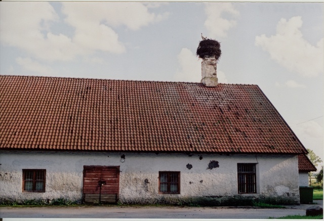 värvifoto Kaalepi mõisa kõrvalhoone 2001