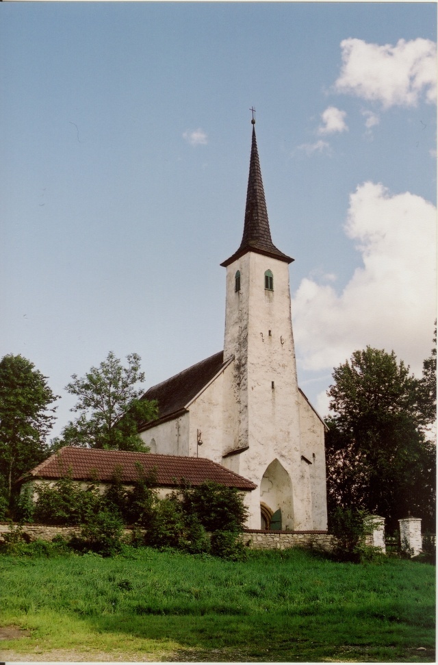 värvifoto Järva-Madise kirik 2001