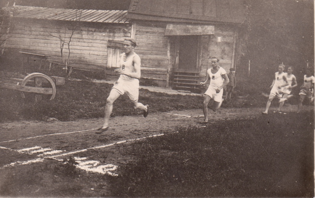 Aleksander Antson ran in Tartu at Kalev Sports Square