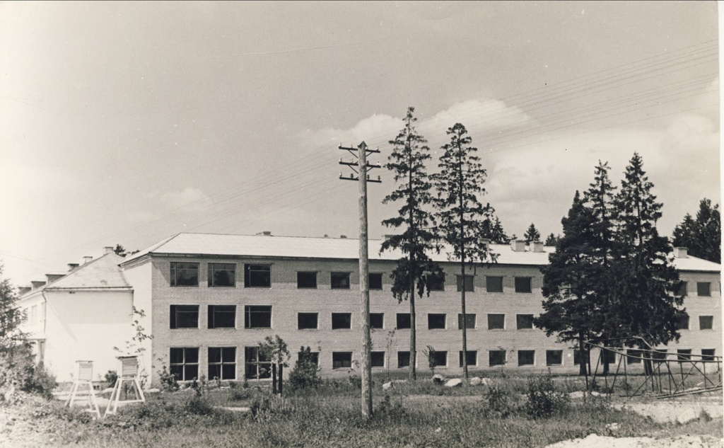 Photo. Construction of Järvakandi Secondary School