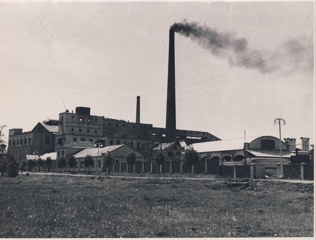 Photo. Järvakandi Factories. View of the factory from the passion