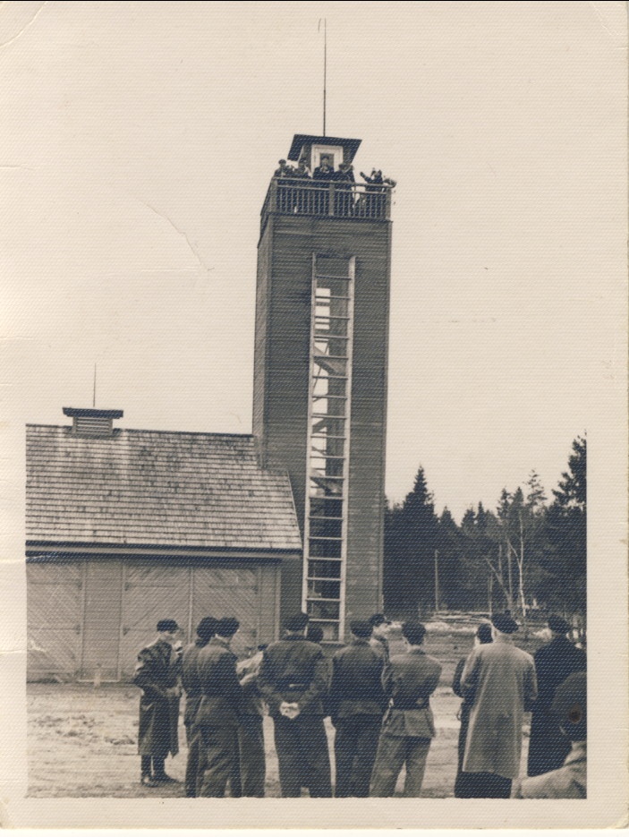 Photo. Järvakandi fire fighter. House and Tower