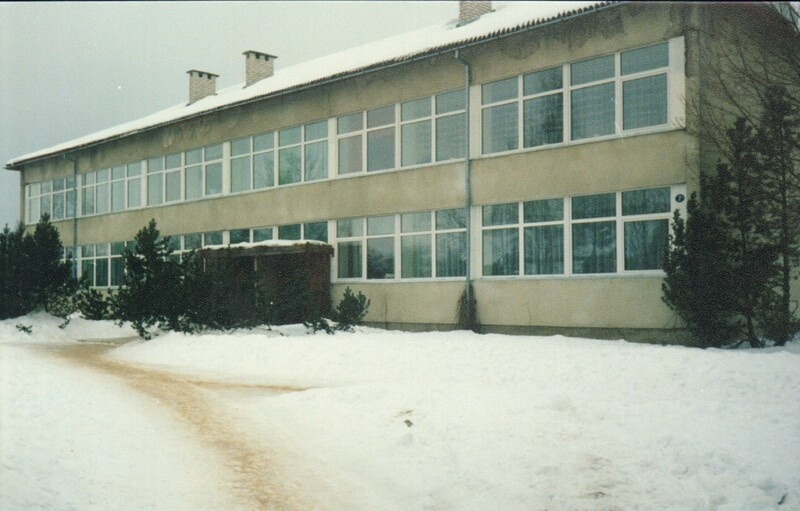 värvifoto lastepäevakodu Türil 1990-ndad