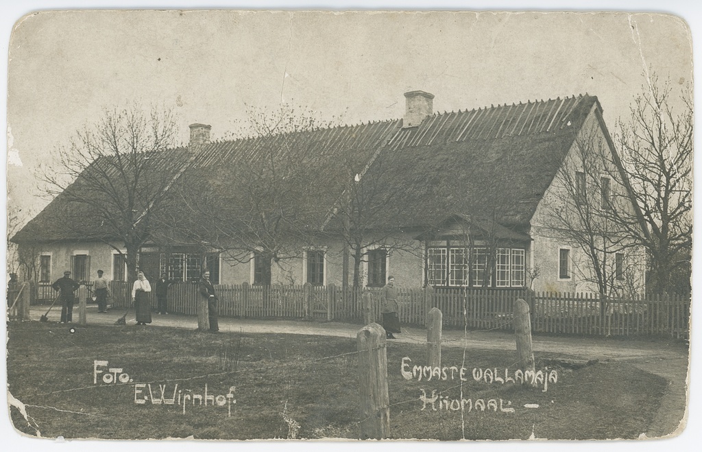 Emmaste vana vallamaja