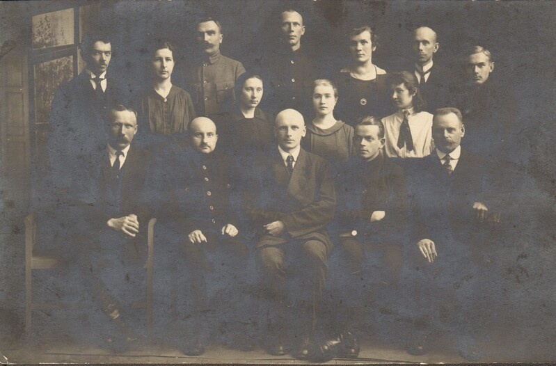 foto Järva Maavalitsuse ametnikud 1920-ndad