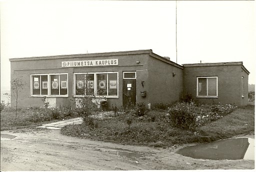 foto, Piiumetsa kauplus 1984.a.