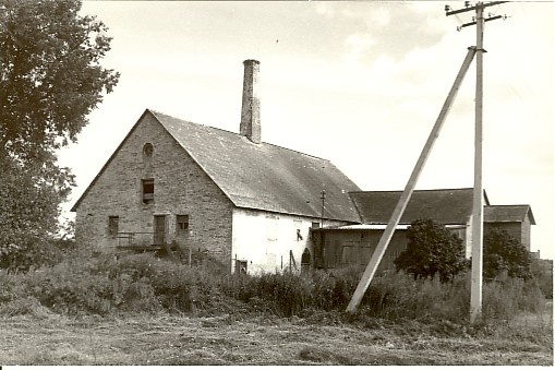 foto, hoone Sargvere lähistel 1984.a.