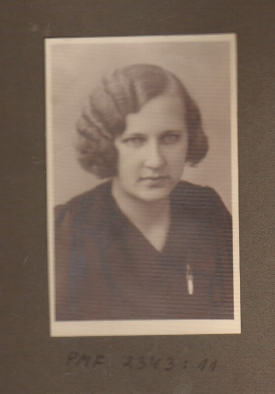 foto, Paide Järvamaa Ühisgümnaasiumi õpilane Leida Sorgus-Siiber 1935