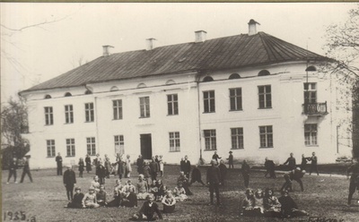 fotod Varangu algkool ja õpetajad 1940  similar photo