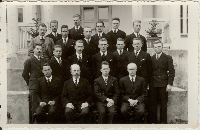 foto Paide Gümnaasiumi poisid 1930-ndad