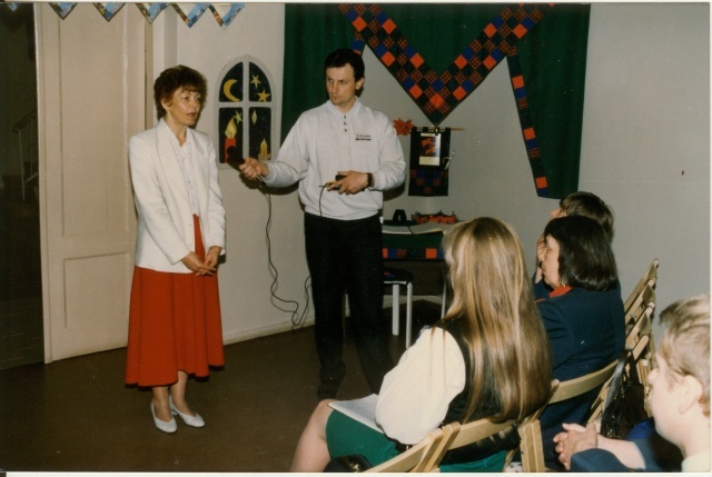 värvifoto muuseumipäeva tähistamine Järvamaa Muuseumis 1997