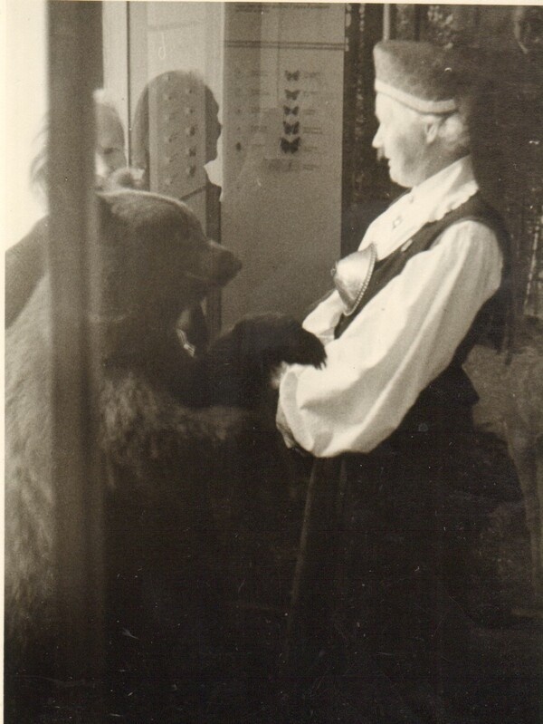 foto lillenäitus Paide Koduloomuuseumis 1969