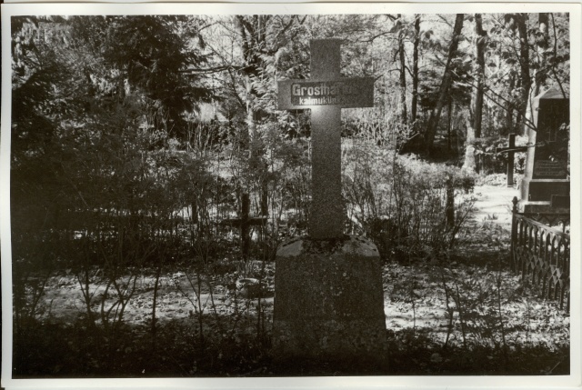 foto Järva-Madise kalmistu 1994