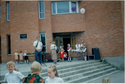 värvifoto Imavere valla päevad 1995  similar photo