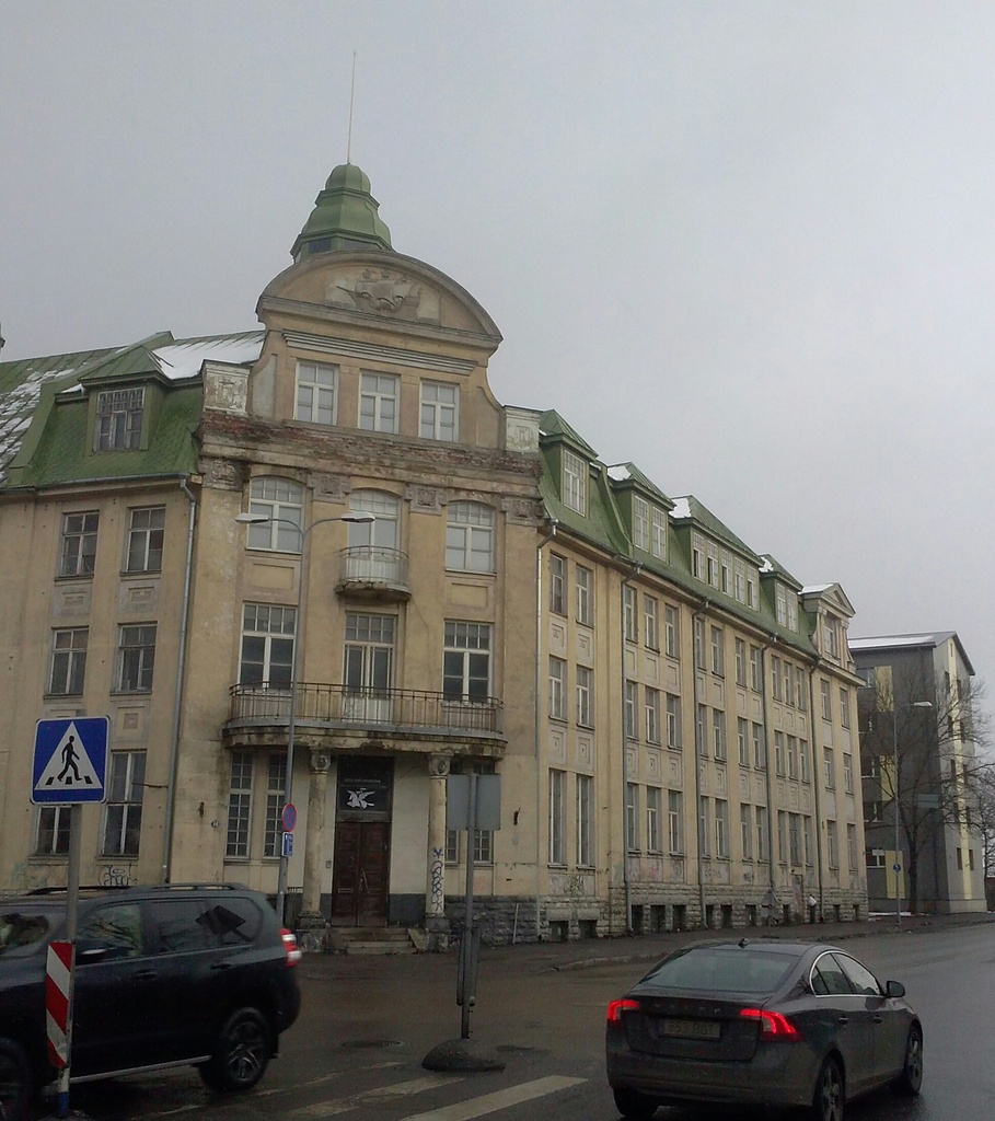 Mereklubi building in Tallinn rephoto