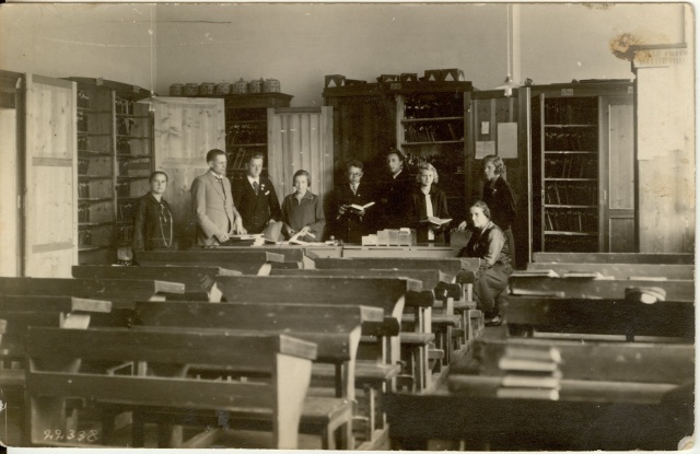 foto Paide Gümnaasiumi klassiruum 1920-ndad