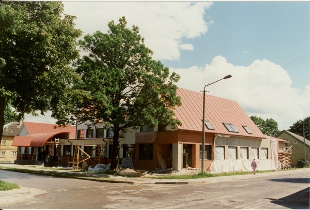 värvifoto Paide pangahoone ümberehitus 1996
