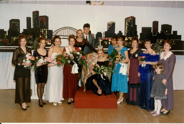 värvifoto Türi missi valimised 1995