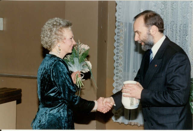 värvifoto Türi Kaubamaja 10. sünnipäev 1996