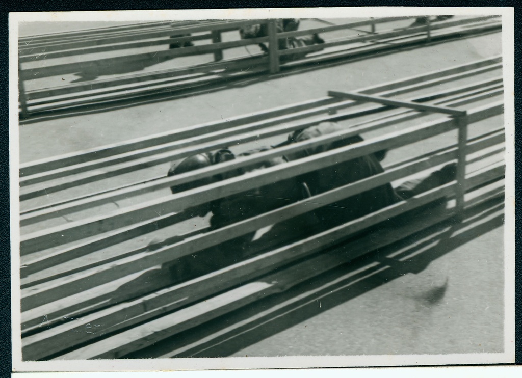 Tuletõrjevõistlused Võidu väljakul - hiirelõksu läbimine.